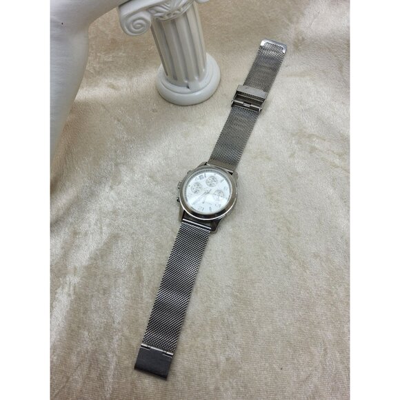 Michael Kors MK5076 Runway Silver Dial Stainless Steel Chronograph Women's Watch - Picture 6 of 6